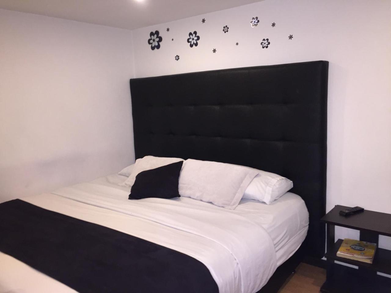 Hotel Montecarlo Boutique Богота Екстер'єр фото